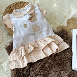 Луксозна италианска бебешка рокля в бяло и бежово каре с якичка в кутия Луксозна италианска бебешка рокля в бяло и бежово каре с якичка в кутия
