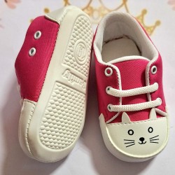 Бебешки обувки/буйки в цикламено розово КОТЕТА