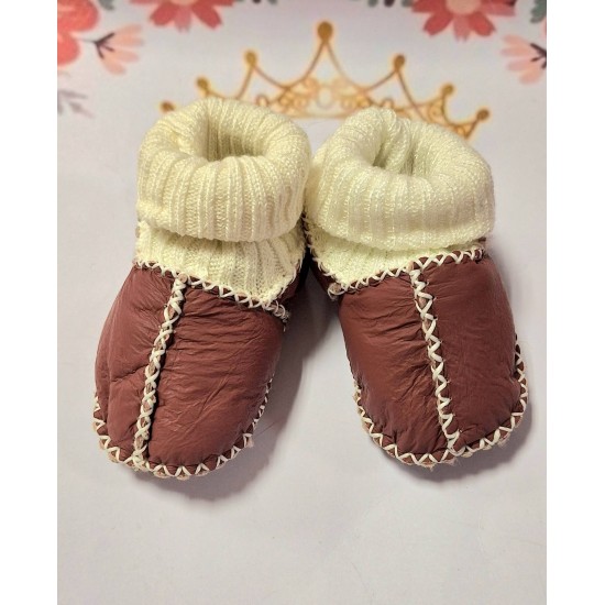 Бебешки буйки с пухкава подплата от естествена кожа в бордо Бебешки буйки с пухкава подплата от естествена кожа в бордо