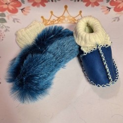 Бебешки буйки с пухкава подплата от естествена кожа в синьо Бебешки буйки с пухкава подплата от естествена кожа в синьо