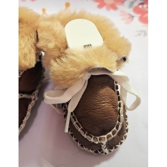 Бебешки зимни кожени буйки в кафяво и бежово