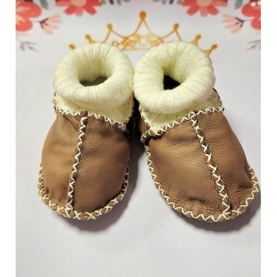 Бебешки буйки с пухкава подплата от естествена кожа в светла мока Бебешки буйки с пухкава подплата от естествена кожа в светла мока