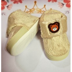 Разкошни бебешки пухкави буйки в бежово с МЕЧЕНЦЕ