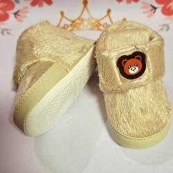 Разкошни бебешки пухкави буйки в бежово с МЕЧЕНЦЕ Разкошни бебешки пухкави буйки в бежово с МЕЧЕНЦЕ