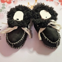 Бебешки зимни кожени буйки в графит Бебешки зимни кожени буйки в графит