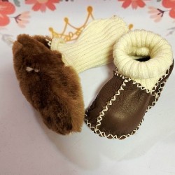 Бебешки буйки с пухкава подплата от естествена кожа в тъмно кафяво Бебешки буйки с пухкава подплата от естествена кожа в тъмно кафяво