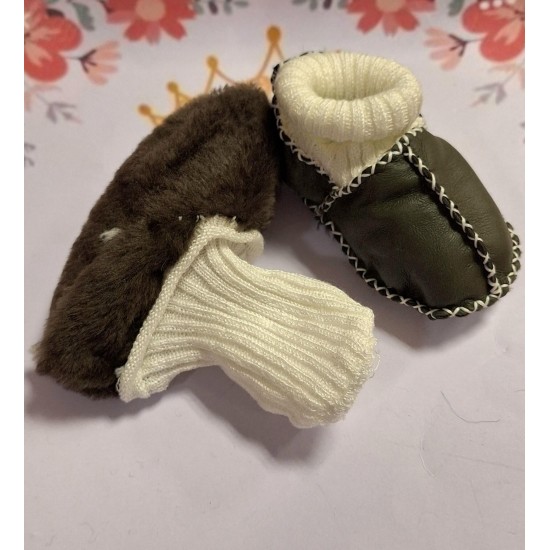 Бебешки буйки с пухкава подплата от естествена кожа в зелено Бебешки буйки с пухкава подплата от естествена кожа в зелено