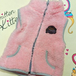 Бебешко пухкаво елече в светло розово