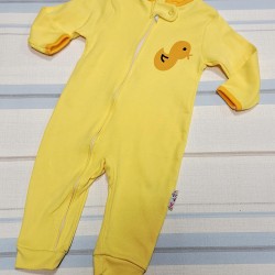 Бебешки памучен гащеризон в жълто с цип ПАТЕ Бебешки памучен гащеризон в жълто с цип ПАТЕ