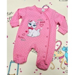 Бебешки гащеризон в розово на бели сърчица  с котенце