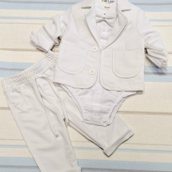 Бебешки официален костюм в бяло със сако и папийонка