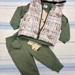 Бебешки комплект с шушляков елек в зелено МЕЧЕНЦА Бебешки комплект с шушляков елек в зелено МЕЧЕНЦА