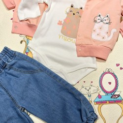 Бебешки памучен комплект с дънки и суитчър МЯУ Бебешки памучен комплект с дънки и суитчър МЯУ