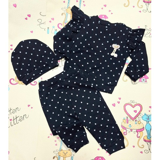 Бебешки комплект в тъмносиньо на бели сърчица с шапка Бебешки комплект в тъмносиньо на бели сърчица с шапка