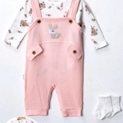 Бебешки комплект с боди,гащеризон и чорапки в светло розово ЗАЙЧЕТА