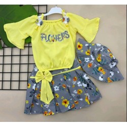 Детски летен комплект в жълто и сиво с пола и шапка FLOWERS
