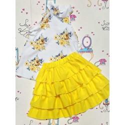 Летен детски комплект от пола и блуза в бяло и жълто с рози