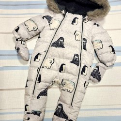 Бебешки зимен космонавт ПИНГВИНИ в бяло и светло сиво Бебешки зимен космонавт ПИНГВИНИ в бяло и светло сиво