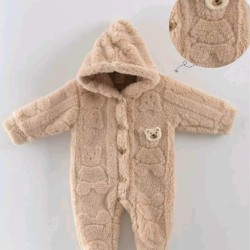 Бебешки пухкав гащеризон в бежово МЕЧЕТА Бебешки пухкав гащеризон в бежово МЕЧЕТА