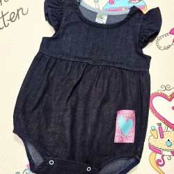 Бебешко лятно дънково боди с къдрички