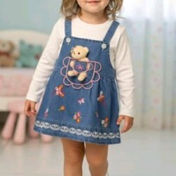 Детска рокля с дънков сукман и бяла блуза с ИГРАЧКА