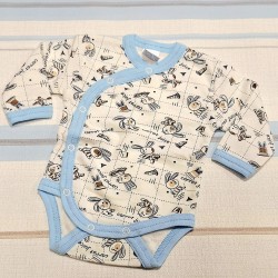 Бебешко леко ватирано боди в бяло със зайчета Бебешко леко ватирано боди в бяло със зайчета