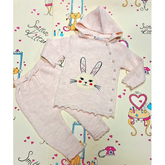 Детски плетен комплект в нежно розово ЗАЙЧЕ с качулка