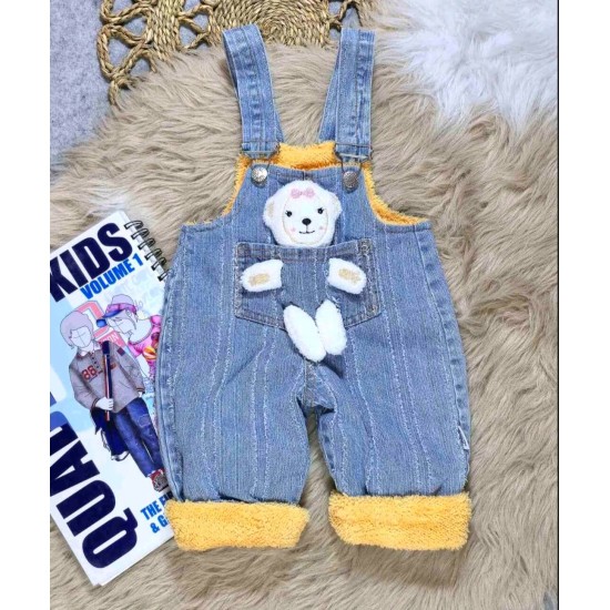 Бебешки ватиран дънков гащеризон с играчка зайче