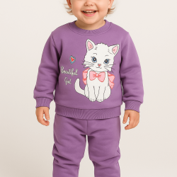 Детски ватиран комплект в лилаво с КОТЕ Детски ватиран комплект в лилаво с КОТЕ