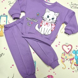 Детски ватиран комплект в лилаво с КОТЕ Детски ватиран комплект в лилаво с КОТЕ