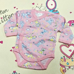 Бебешко леко ватирано боди в розово КУЧЕТА И КОТКИ Бебешко леко ватирано боди в розово КУЧЕТА И КОТКИ