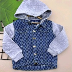 Детско спортно яке с качулка в сиво и дънково каре