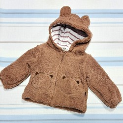 Пухкаво детско яке в кафяво с качулка с ушички