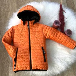 Детско шушляково олекотено яке в оранжево с качулка Детско шушляково олекотено яке в оранжево с качулка