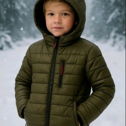 Детско шушляково олекотено яке в тъмно зелено с качулка