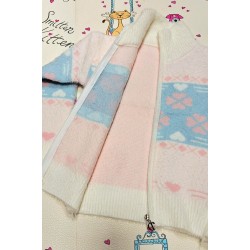 Детска много мека жилетка в бяло  с розови и сини СЪРЧИЦА