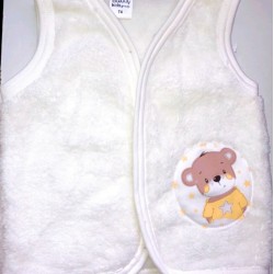 Пухкав бебешки елек в бяло с меченце