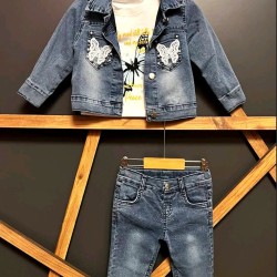 Детски дънков комплект от дънково яке,дънки и блуза ПЕПЕРУДИ Детски дънков комплект от дънково яке,дънки и блуза ПЕПЕРУДИ