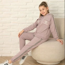 Детски спортен комплект в екрю ПЕПЕРУДА Сс качулка