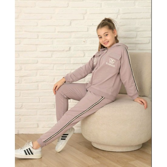 Детски спортен комплект в екрю ПЕПЕРУДА Сс качулка