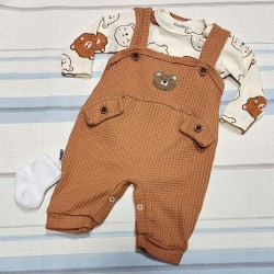 Бебешки комплект от гащеризон,боди и чорапки в кафяво МЕЧЕТА