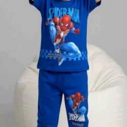 Детски комплект с къс ръкав в синьо СПАЙДЪРМЕН Детски комплект с къс ръкав в синьо СПАЙДЪРМЕН