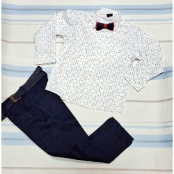 Елегантен костюм за момче със синьо сако и папийонка